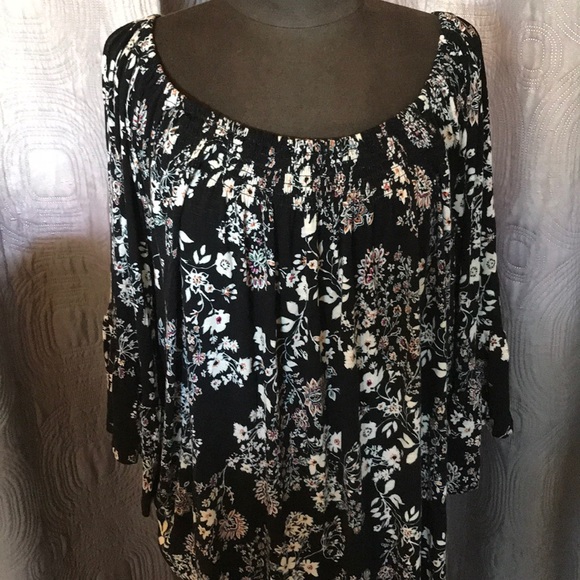 Maurices Tops - Maurice 3X beautiful bitter soft blouse